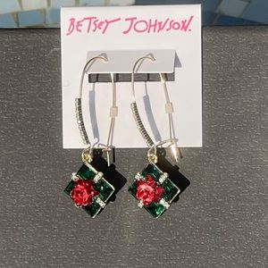 Betsey Johnson Present Earrings